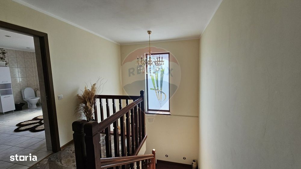 Casă / Vilă cu 6 camere de vânzare in Hânțești, Suceava