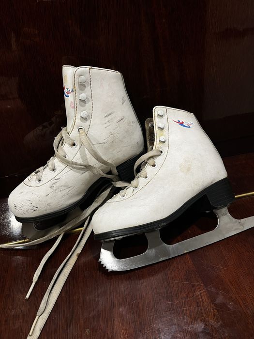 Коньки для девочки размер 31