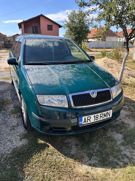 Vând Skoda Fabia