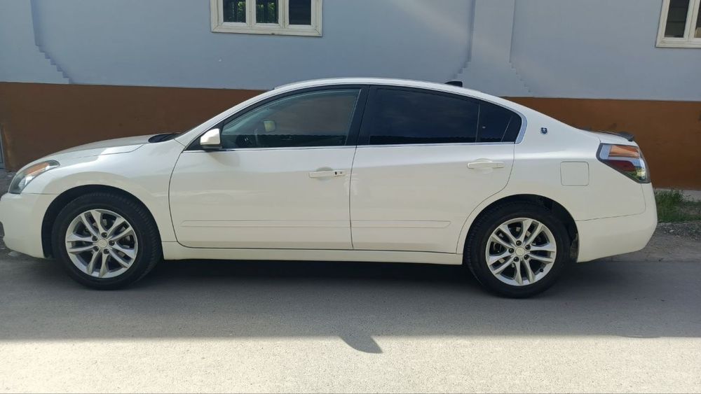 Nissan altima toza