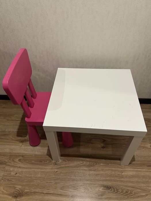 Детский стол и стул Икеа