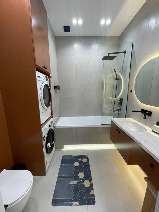 Ойбек аренда новастройка 3 комнт ж Авторский дизайн/ новая