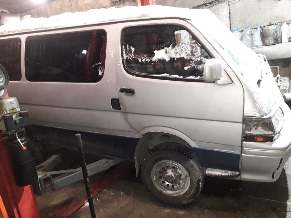 З.ч. На тойота хайс