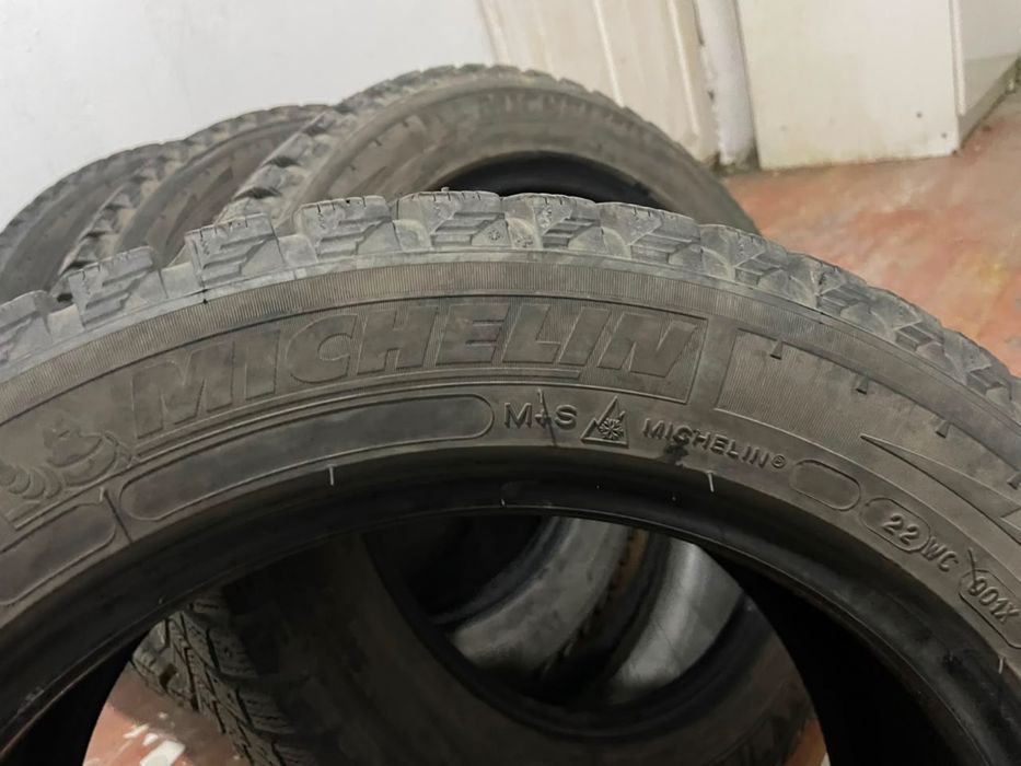Продам зимние шины MICHELIN