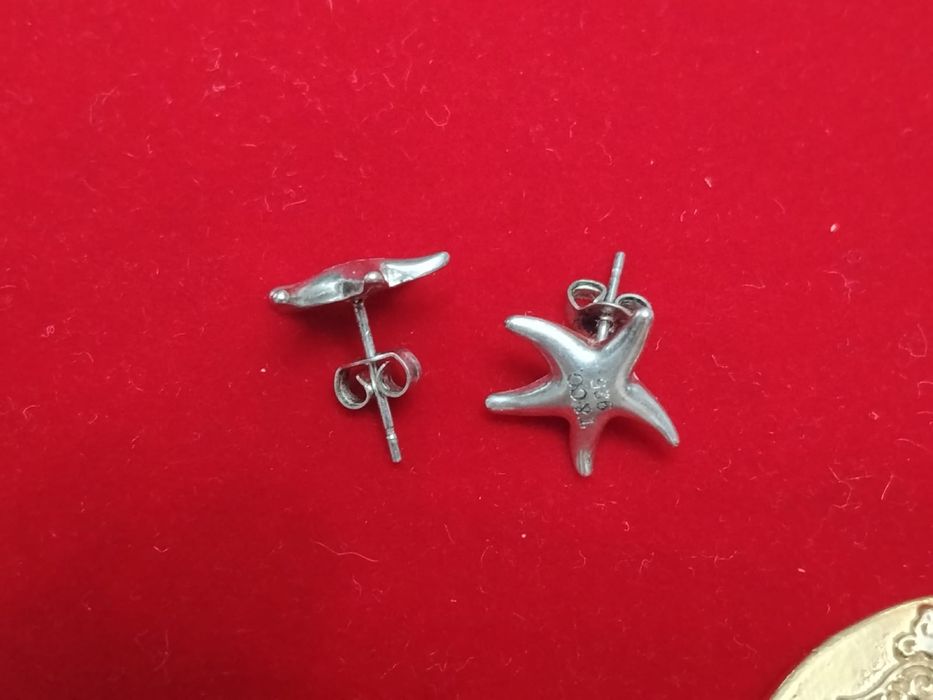 Продам серьги-гвоздики Tiffany & Co. Elsa Peretti