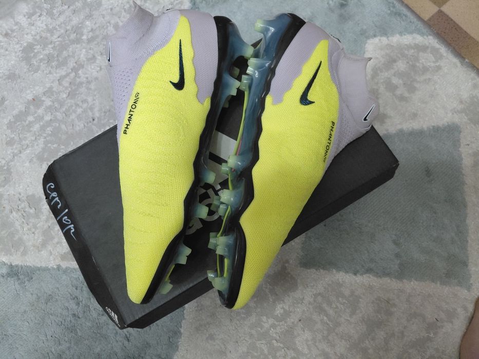 Бутсы новые Nike