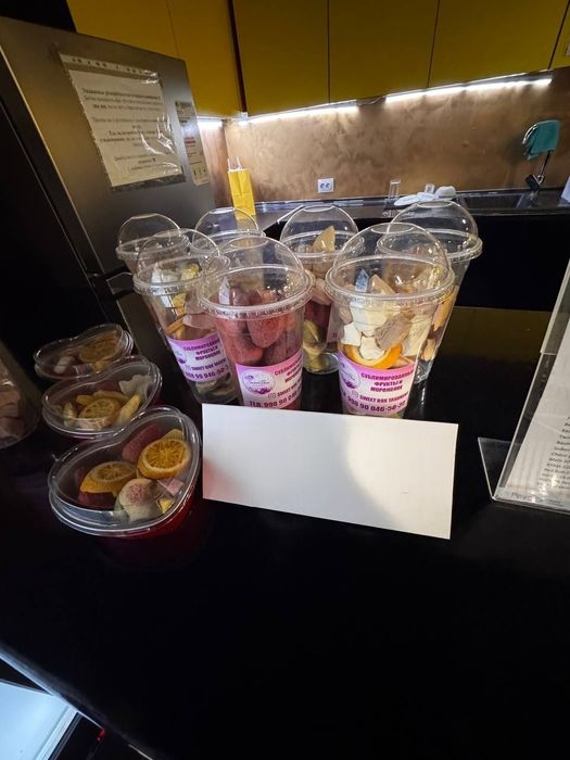 Сублимированные фрукты и мороженое