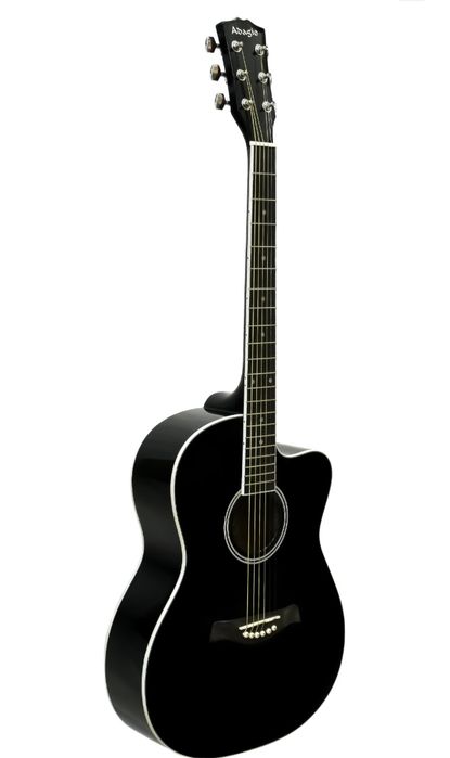 Гитара срочно продаётся новый