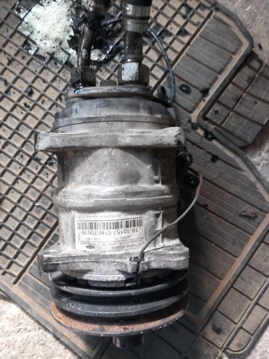 Compresor Carier  dat jos de pe Iveco