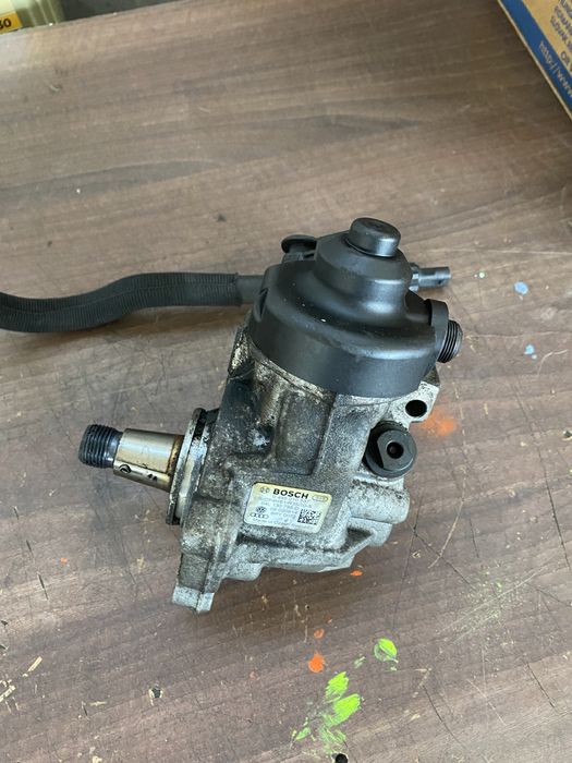 Pompa inalte injectie skoda octavia 3 golf 7 1.6tdi clh 2.0 04L130755D