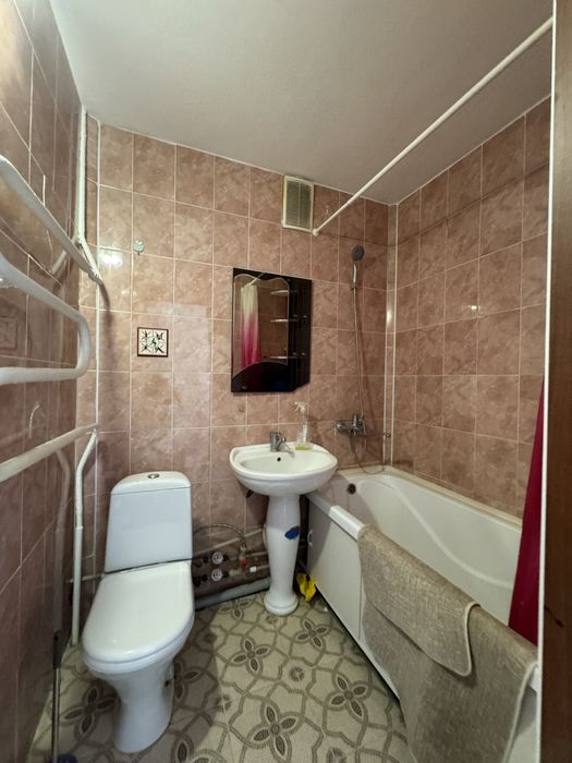 продаю 2к квартиру в жилгородке