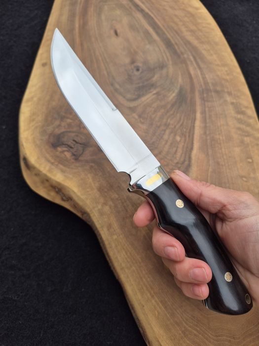Ръчно изработен ловен нож с кожена кания LN424
