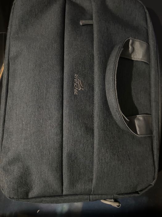 Продавам чисто нов HP Laptop на няколко месеца