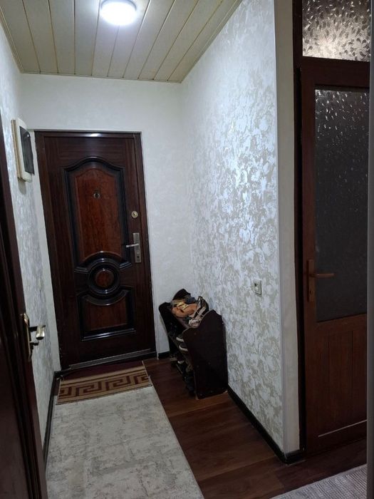 Vogzal parsezdan 2 xonali uy sotiladi