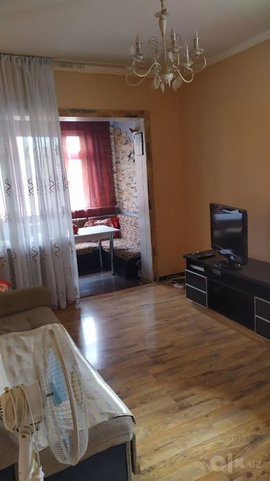 Продается квартира на авиасозлар 1.
