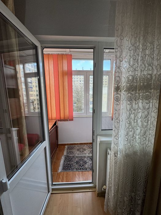 Vand Apartament 2 camere