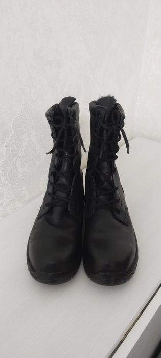 Спец.обувь. берцы зимние, утеплённые.