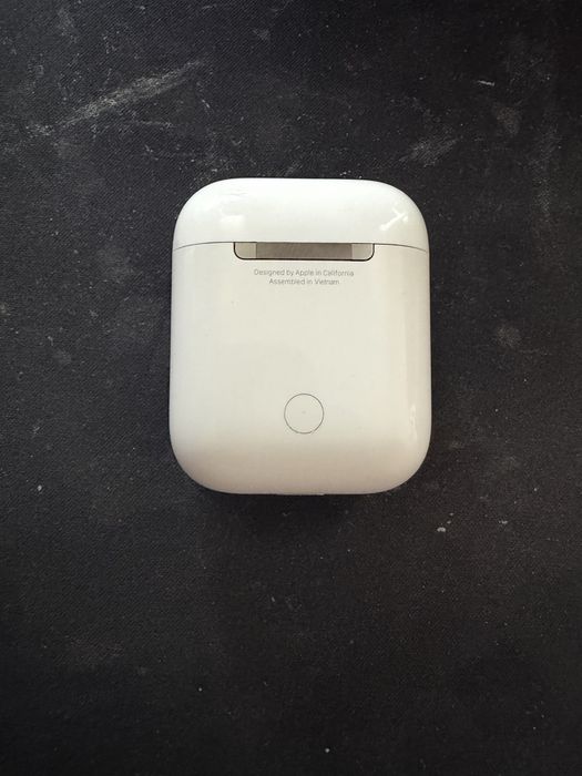 Кейс от AirPods 1-поколения