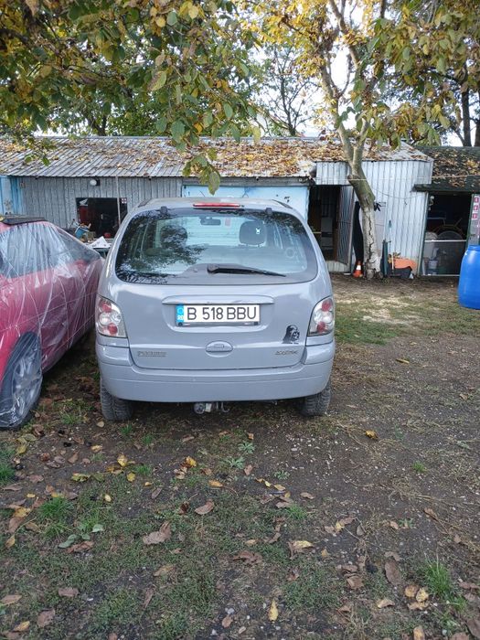 RENAULT Scenic 0 — imagine 3