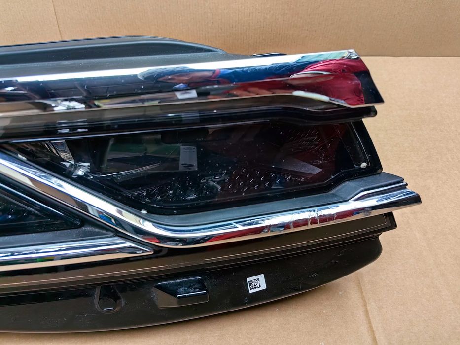 Фар за VW Touareg III / ВФ Туарег 3