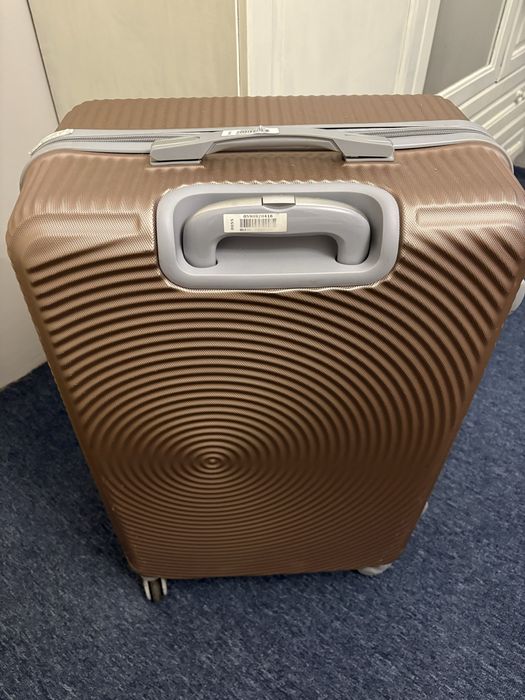 Куфар розово злато