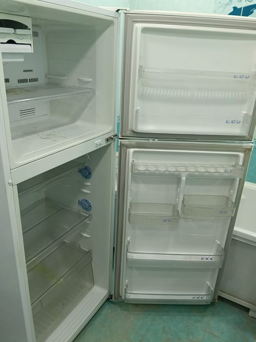 Продам холодильник Samsung