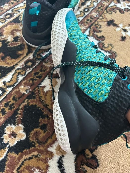 Кроссовки оригинальные