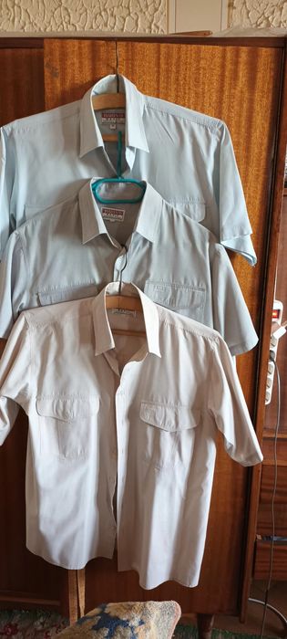 Camasi pentru barbati marimea  38 si 40/41