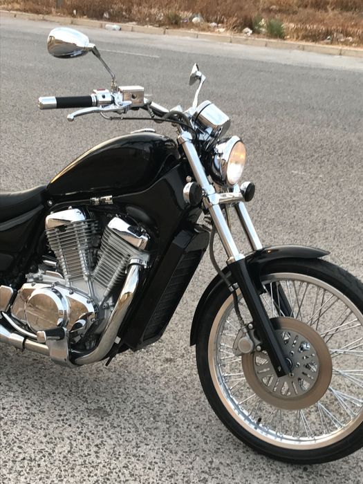 Motocicletă Suzuki Intruder vs 800