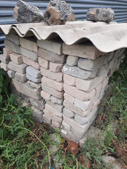 Шлакоблок,кирпич