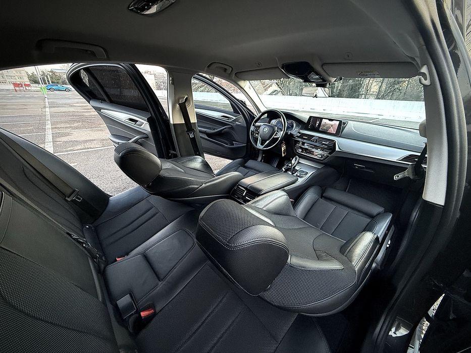 BMW G30 2019 • 525d 2.0d Bi Turbo 231 Cp • Automat • Sport Line •