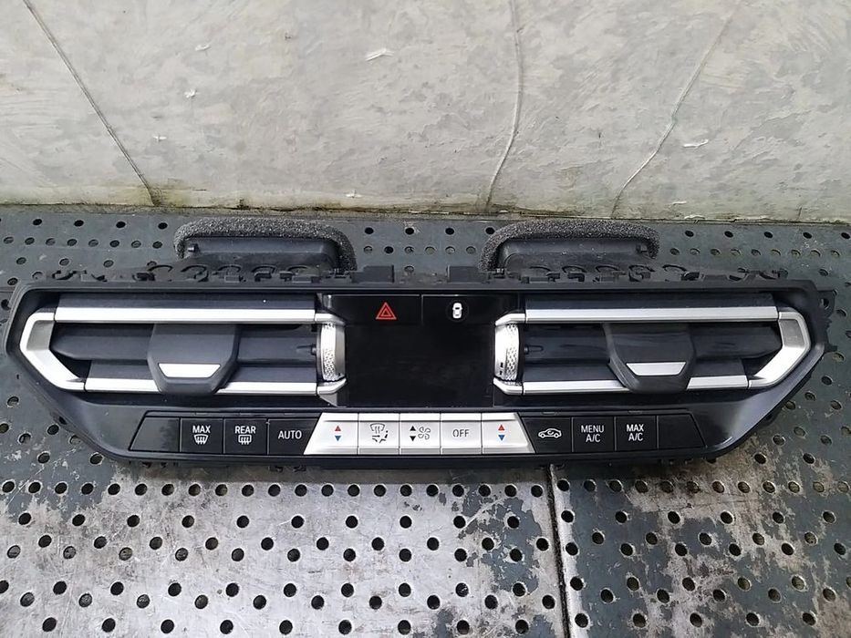 Panou comanda clima ac cu grile ventilatie aer bmw seria 1 f40 985539503 5hb01321946 bg985539503 21635211
