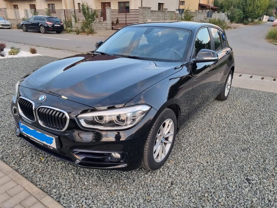 BMW Seria 1 BMW 118d Sport Line, neagra • 2015 • 94.000 km • Full BMW Service