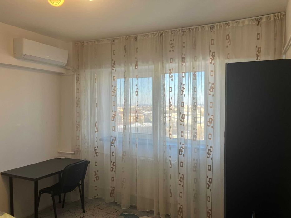 Inchiriez garsoniera decomandata in Craiova, langa Liceul Titulescu