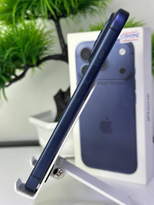 iPhone 17 Pro | 256 gb| e-sim |Akb 98% |цп 266 Комплект: ВК