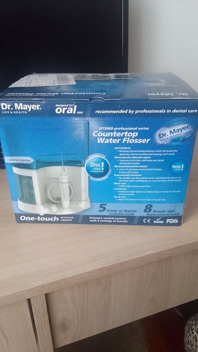 Irigator bucal Dr. Mayer WT5000 pentru gura, dinți.
