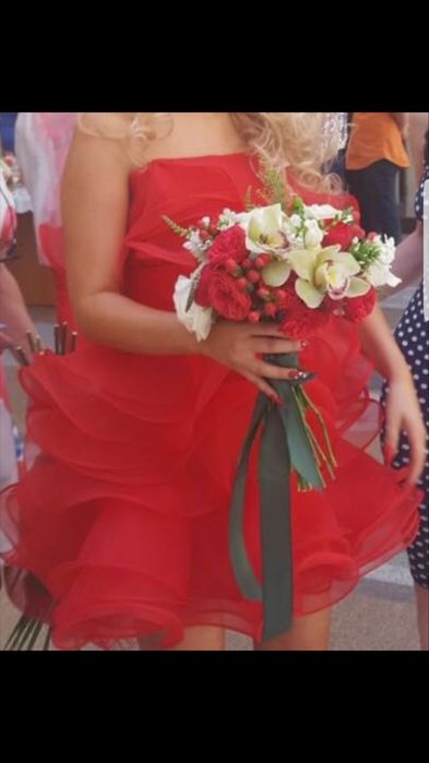 Rochie cu volanase