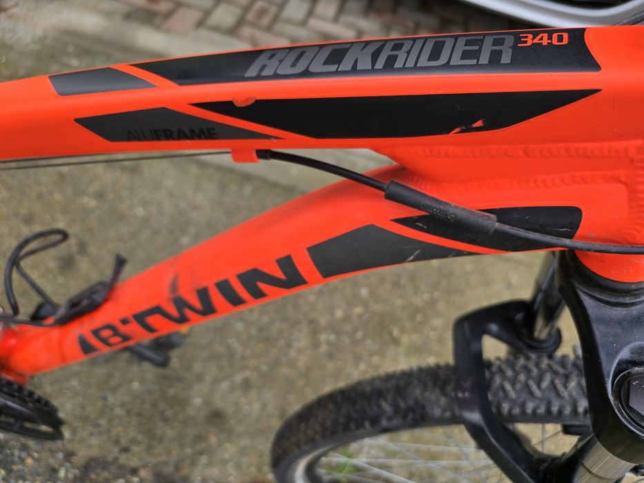 Rockrider 340 foarte usoara, roti 26'  ca noua!