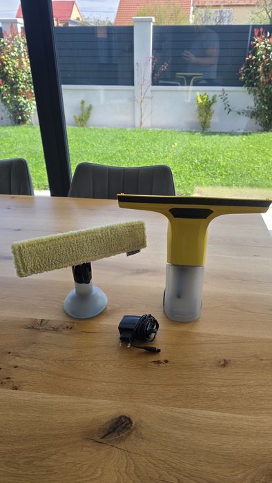 Aspirator curățare umedă geamuri Karcher WV6 Plus