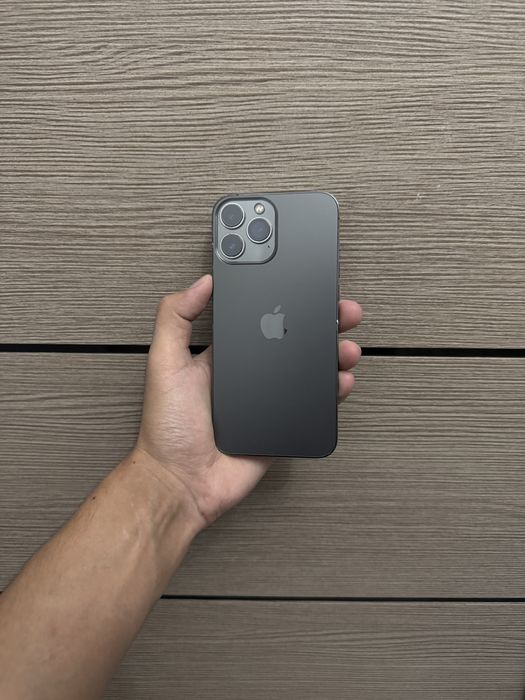 Айфон 13 про Макс в идеальном состоянии