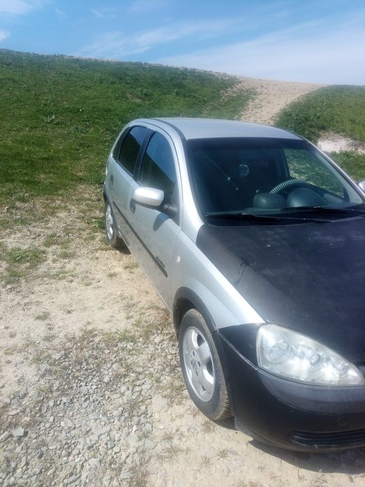 OPEL CORSA Anul 2001