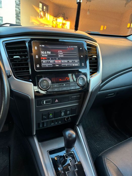 Vând Mitsubishi L200