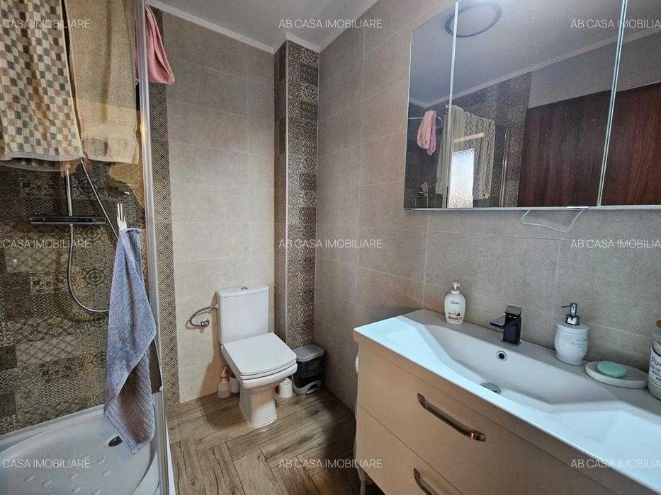 Duplex nou, P+E, 5 camere, 3 băi, perete dublu, Dumbrăvița, comision 0