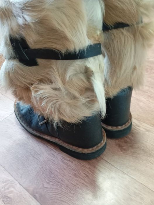 Продам новые унты