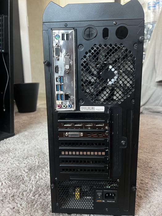 Геймърски компютър Ryzen 7 1700 GTX 1060, 32GB RAM, 1TB SSD 1 TB HDD