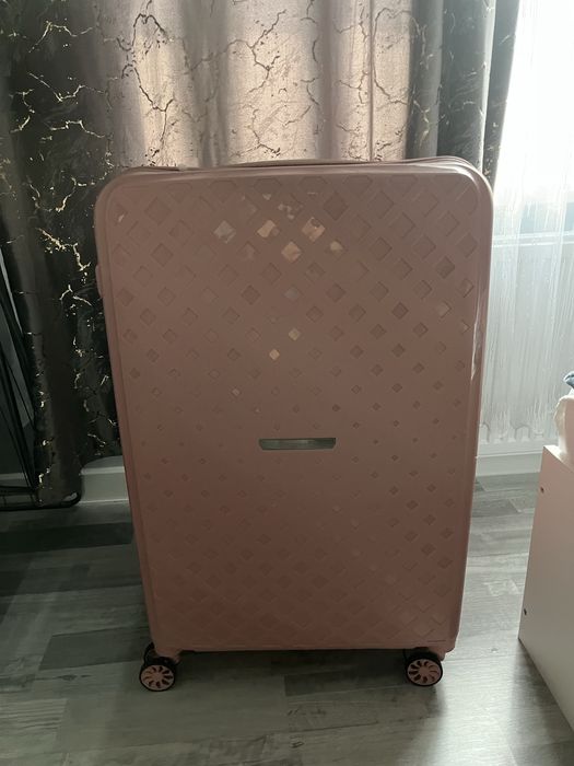 Чемадан б/у үлкені
