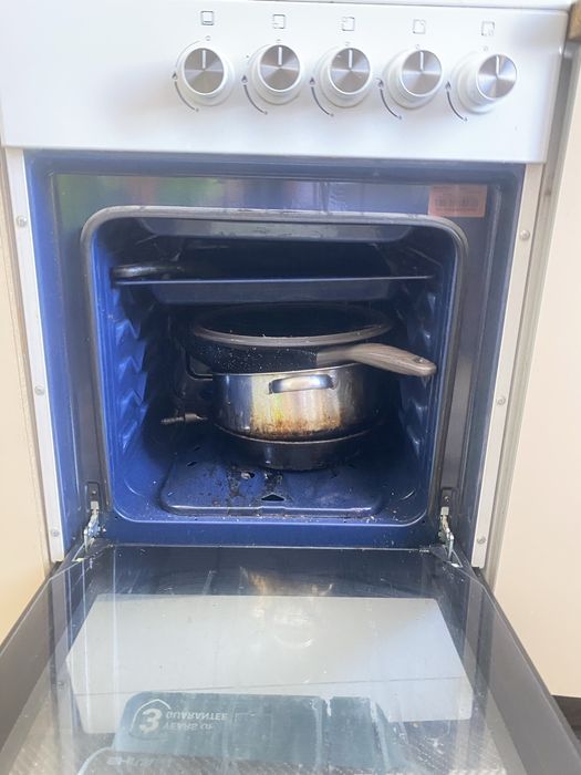 Продам газовую плиту