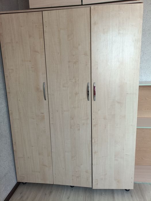 Продам шкаф 140×200см