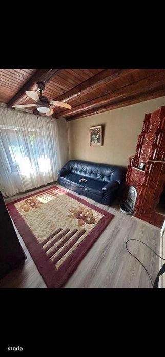 De vanzare casa la 5 minute de Roman, 3 camere, teren de 817mp, 99000€
