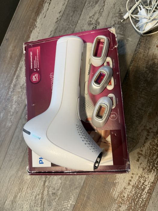 Фотоепилатор Philips Lumea